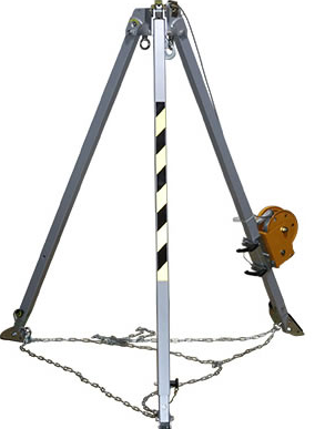 地震时救援支架的别样用途：输液支架