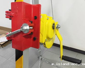 救援米兰竞彩足球赛程的绞盘卡座在哪个位置(怎么安装绞盘)